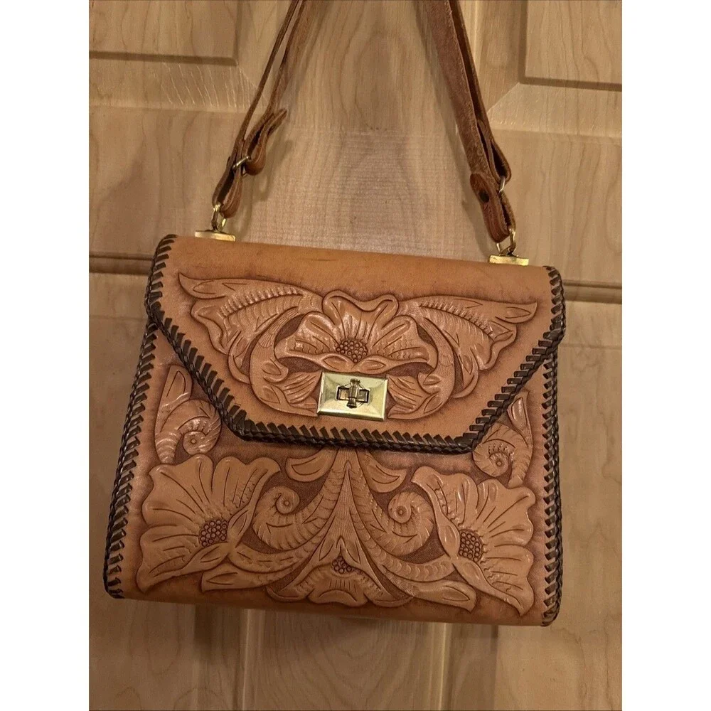 Vintage Hand Tooled Leather Handbag Brown Floral 9x 7.5x 3.5 Beautiful Bag. GUC!